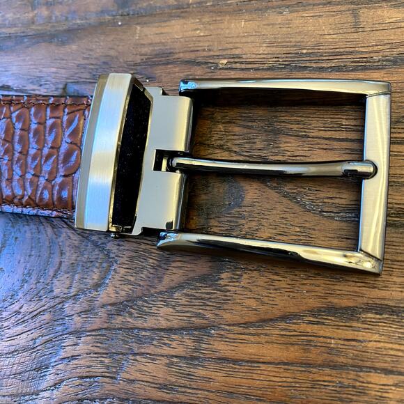 H. HALPERN ESQ Brown Snake Stamped Leather Belt Adjustable Mens Sz 40 - Picture 8 of 9
